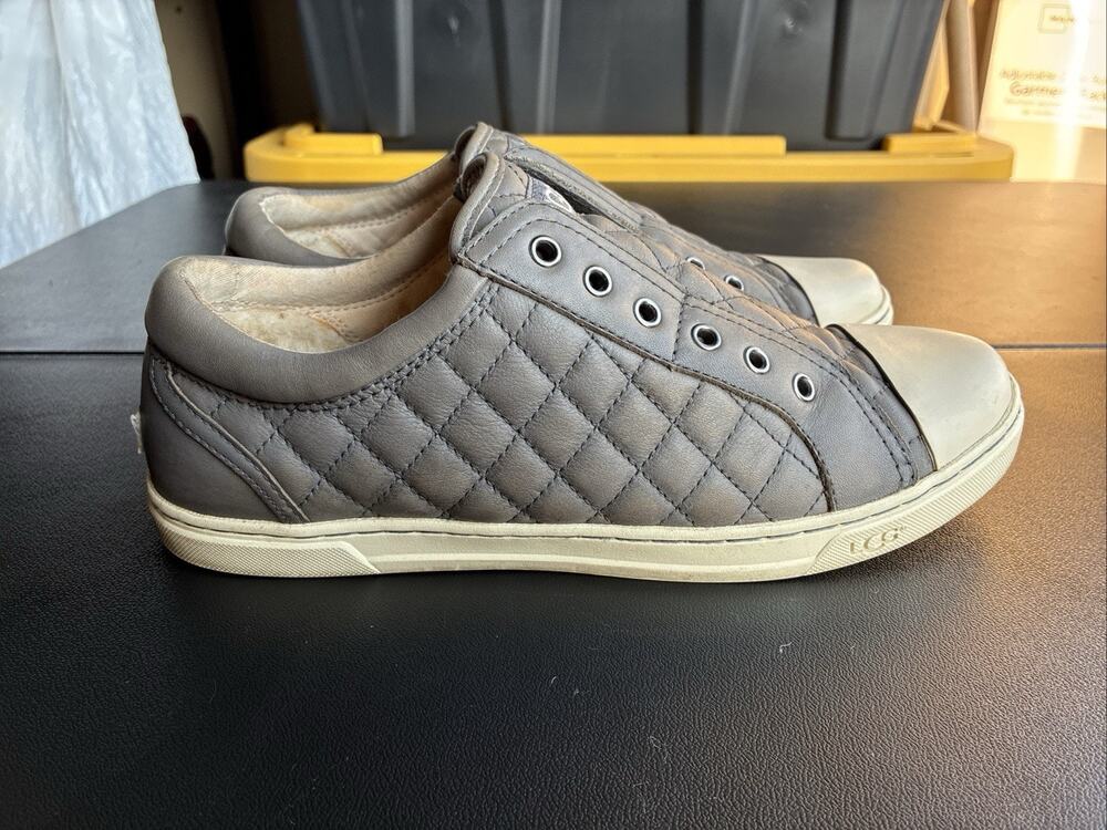 UGG Australia Jemma Loafers Sneakers Shoes Women's Size 9.5 Gray Quilted Leather